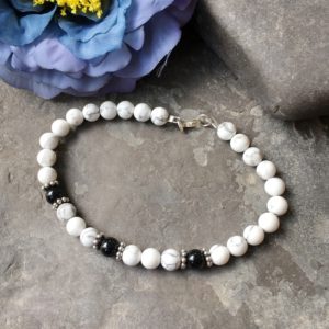 Howlite Bracelet